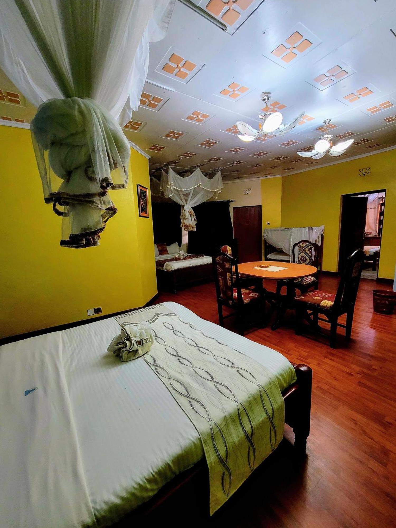 Apex Resort Nakuru Bagian luar foto