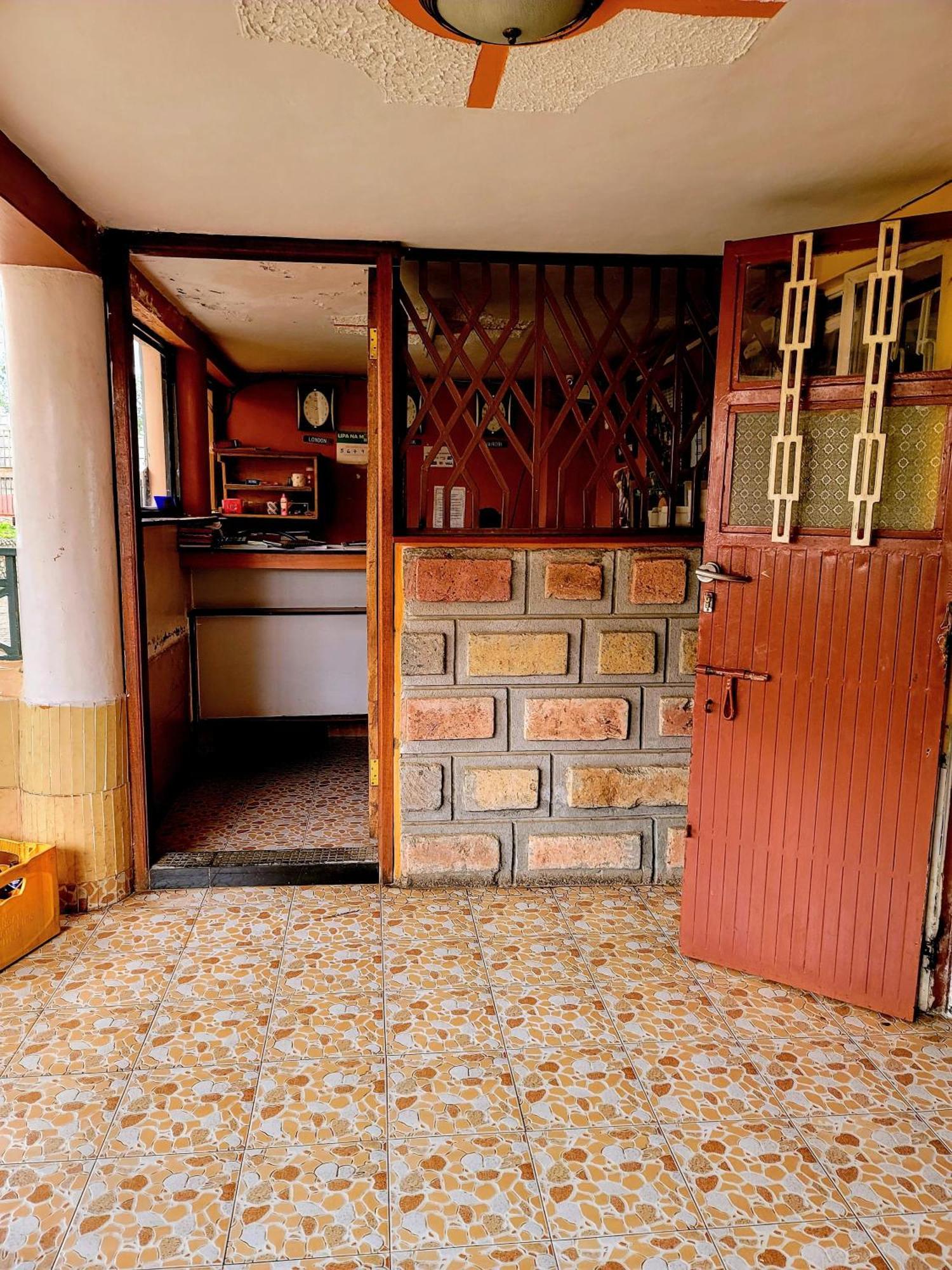 Apex Resort Nakuru Bagian luar foto