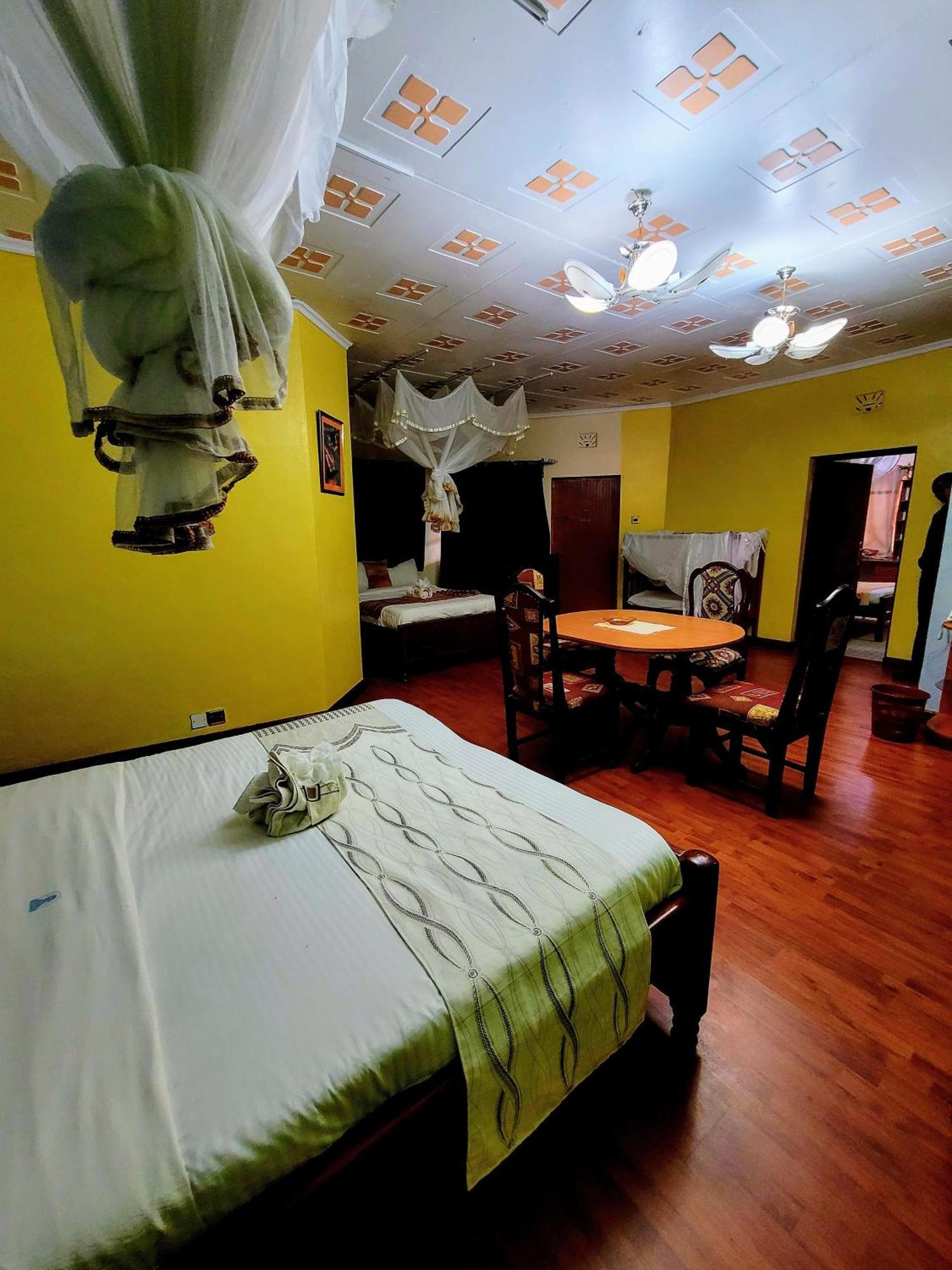 Apex Resort Nakuru Bagian luar foto