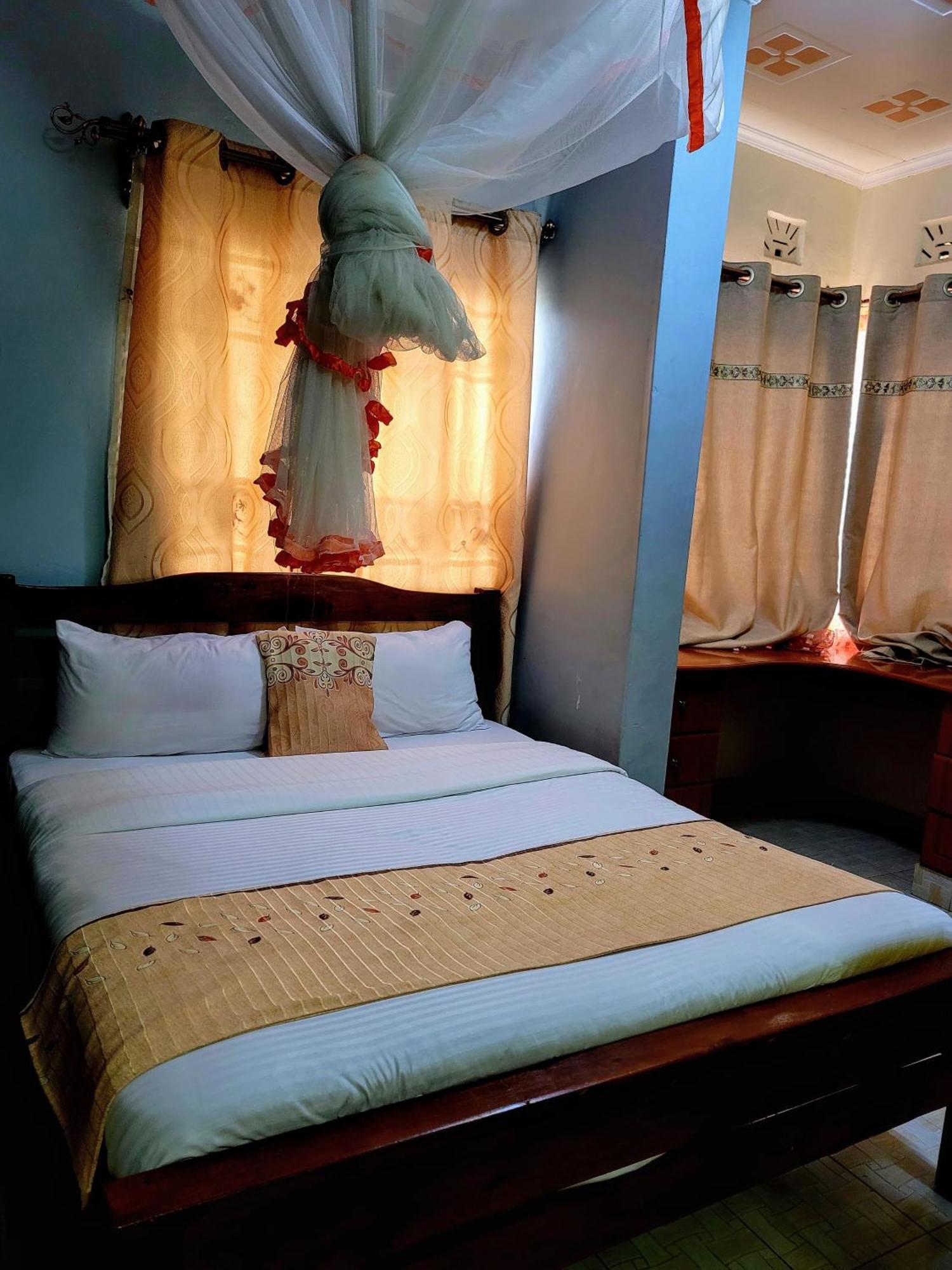 Apex Resort Nakuru Bagian luar foto
